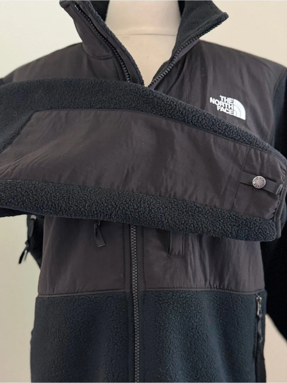 The North Face Men’s Fleece Jacket Black Size M New Without Tags